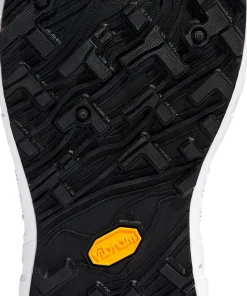 001 Seamless Trail Running Shoes - Women's
