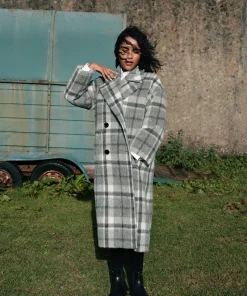 Beattie Double Breasted Wool Coat - Women's