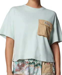 Cove Beach Cropped Pocket T-Shirt - Women's