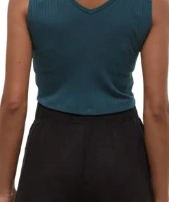Cropped Fitted Tank Top - Women's