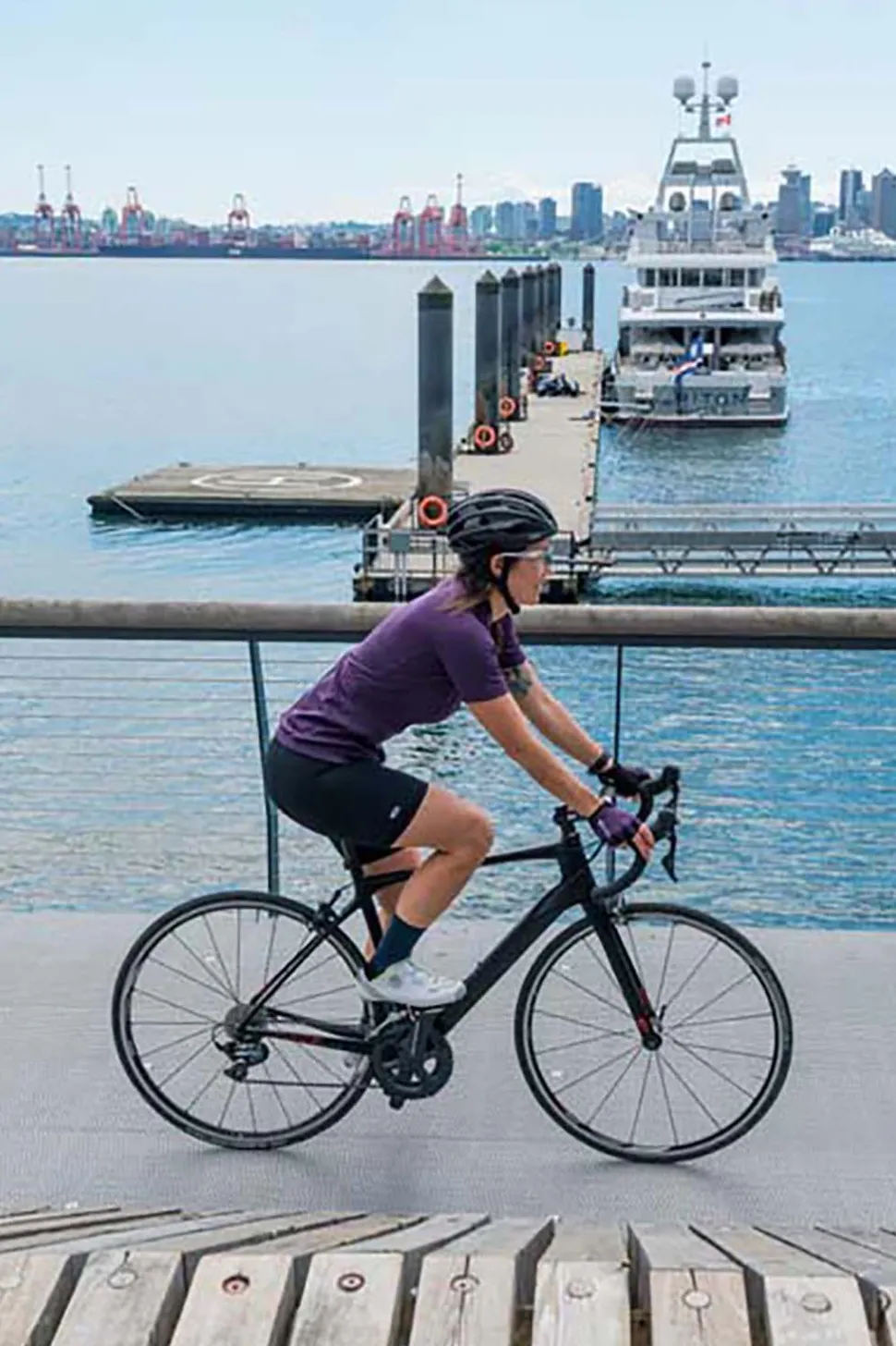 Essence Cycling Shorts - Women's