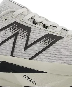 FuelCell Propel v5 Running Shoes [Wide] - Men's