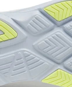 Guide 18 Running Shoes [Wide] - Women's