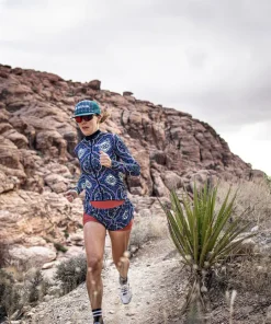 2-in 1 Mesh Split Run Shorts - Women's