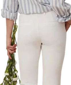 Malia Classic Rise Relaxed Slim Jeans - Women's