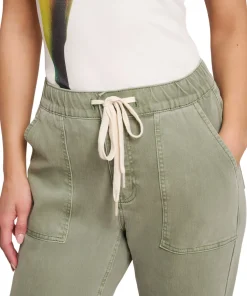 Malia Classic Rise Relaxed Jeans - Women's