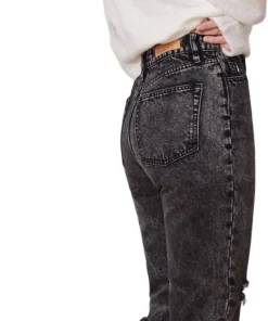 Malia Relaxed Jeans - Women's