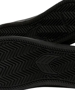 Salvas Suede Sneaker - Women's