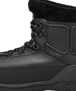 Shasta Mid Boots - Unisex