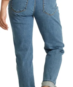 Signature Organic Denim Low-Rise Straight-Leg Boyfriend Jeans - Women's