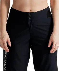 Signature Tech Shorts - Women's