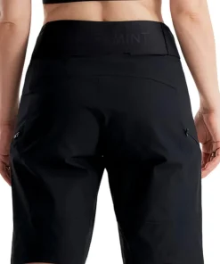 Signature Tech Shorts - Women's