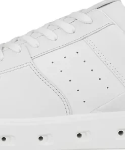 Street 720 Retro Sneaker - Women's