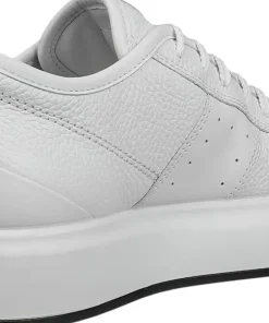 Street Ace Nubuck Sneaker - Women's