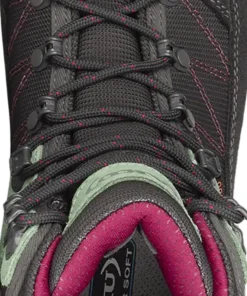 Trekker Lite III GTX Boots - Women's