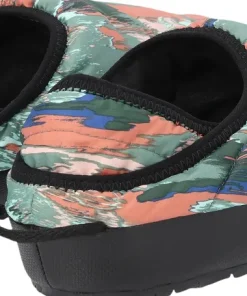 Tundra Trax Slip-On Booties - Women's