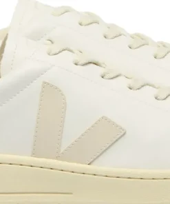 URCA CWL Shoes - Women's