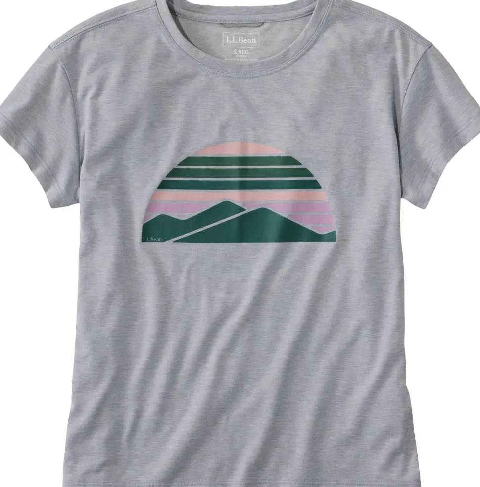 Vista Camp Short Sleeve Crew Neck Graphic T-Shirt - Women's