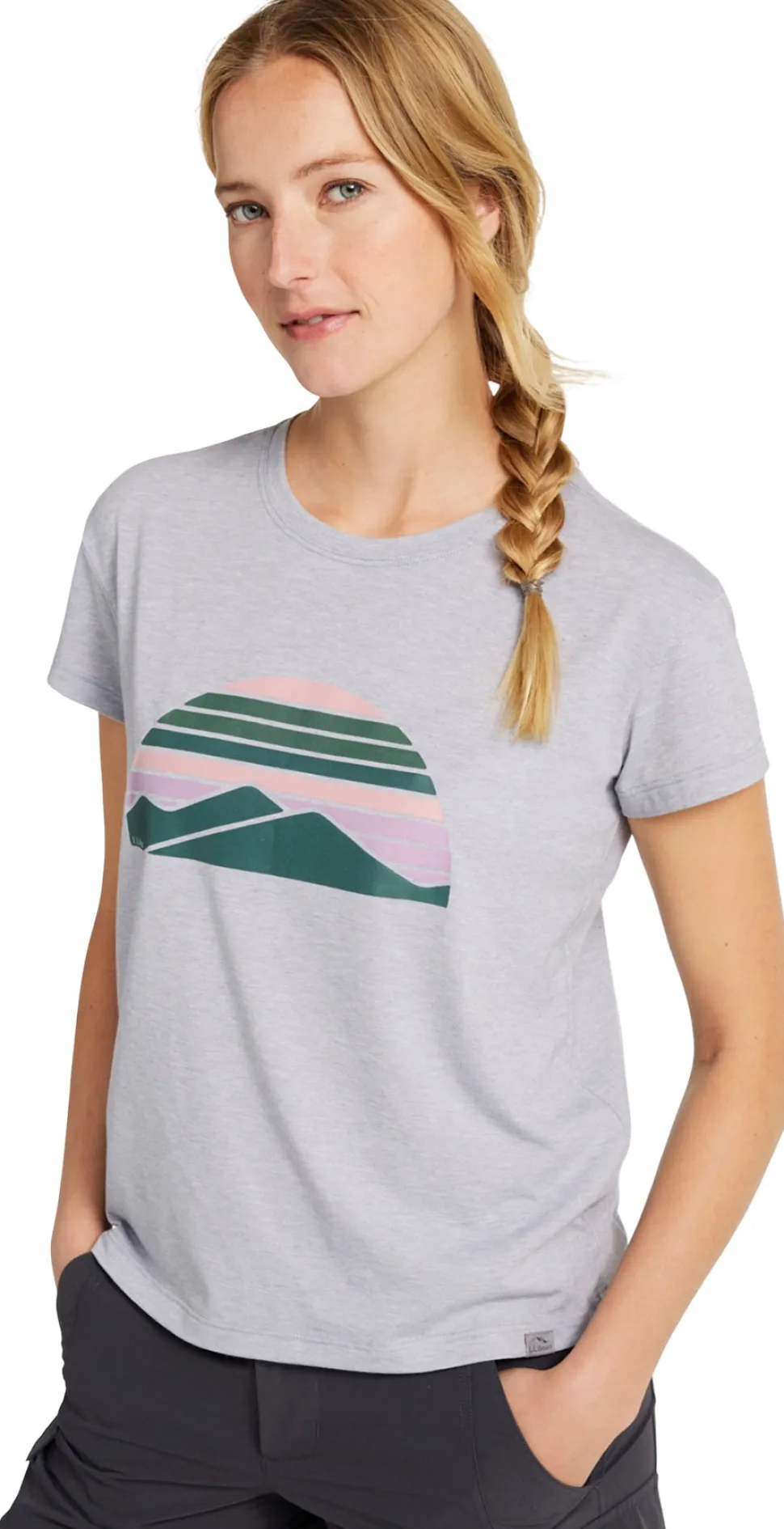 Vista Camp Short Sleeve Crew Neck Graphic T-Shirt - Women's