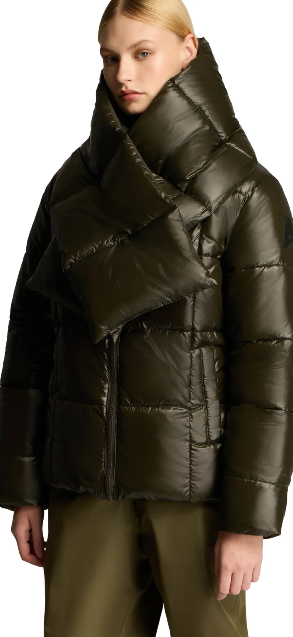 Winekka 2-In-1 Reversible Puffer Jacket with Oversized Removable Scarf - Women's