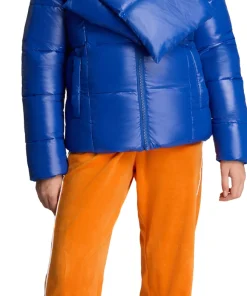 Winekka 2-In-1 Reversible Puffer Jacket with Oversized Removable Scarf - Women's